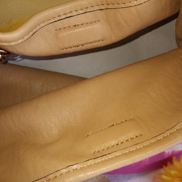 Calvin Klein Gabrianna reversible bucket bag with detachable wristlet - Picture 10 of 16